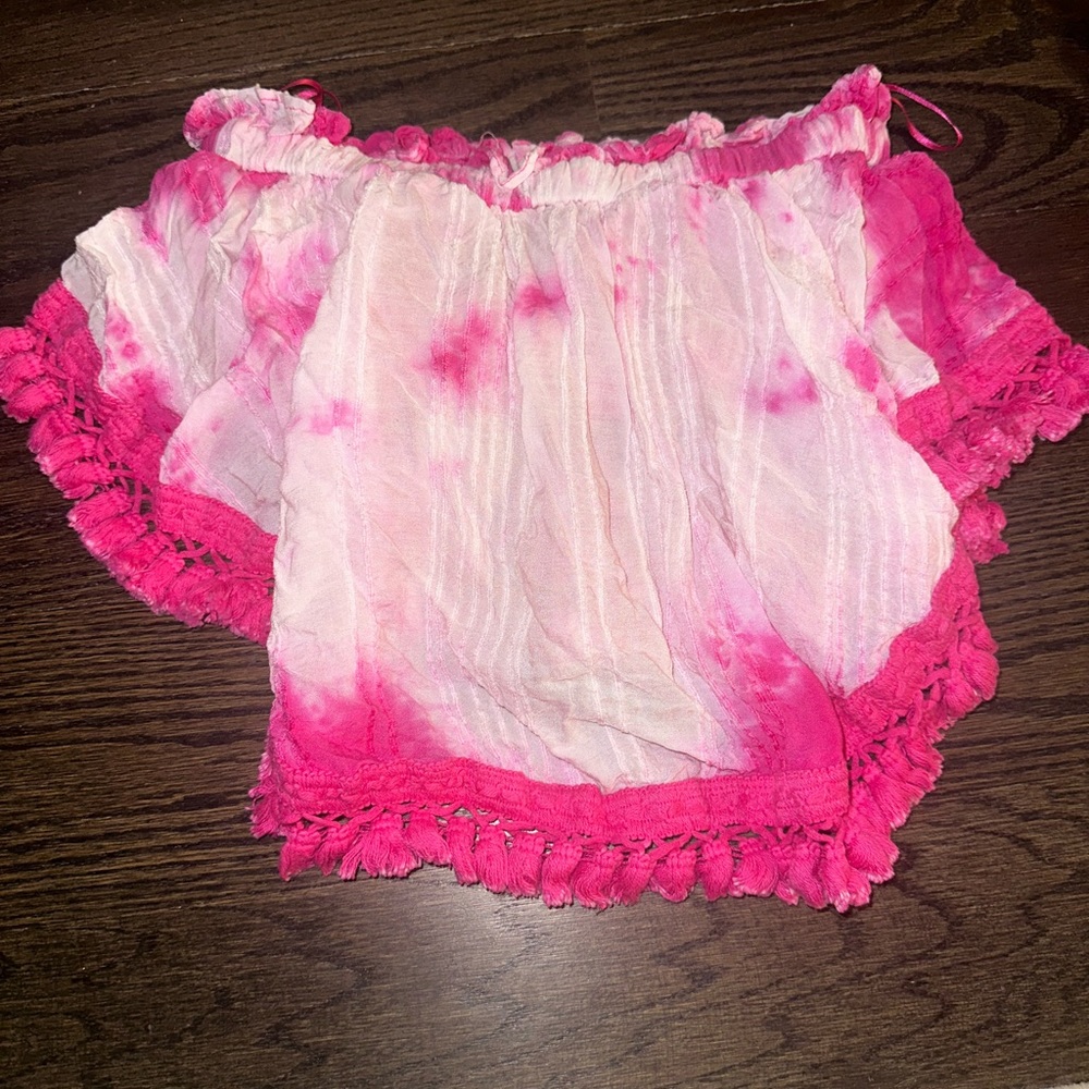 Skylar + Madison Tie-Dye Flowy fringe crop top. Size small
